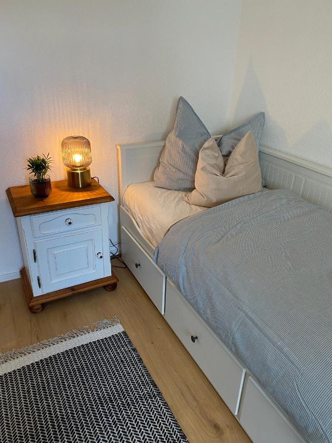 Gemuetliche Wohnung Am Federsee Bad Buchau Buitenkant foto
